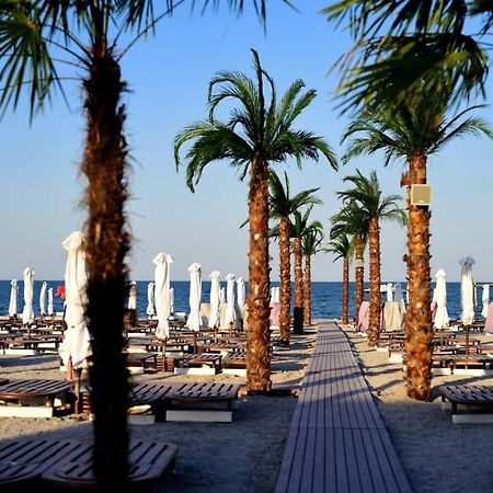 White Tower - Private Studio 106 Mamaia Extérieur photo