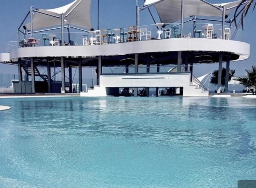 White Tower - Private Studio 106 Mamaia Extérieur photo