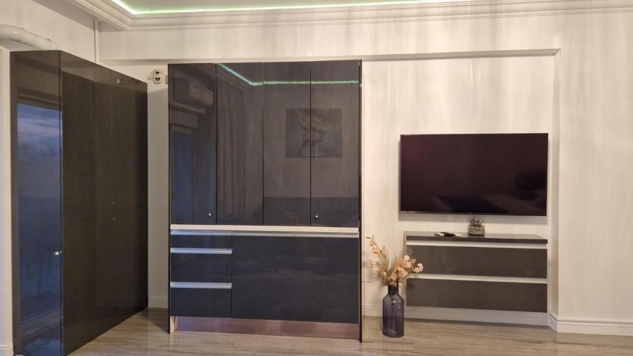 White Tower - Private Studio 106 Mamaia Extérieur photo