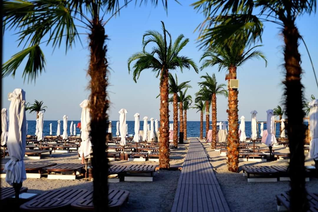 White Tower - Private Studio 106 Mamaia Extérieur photo